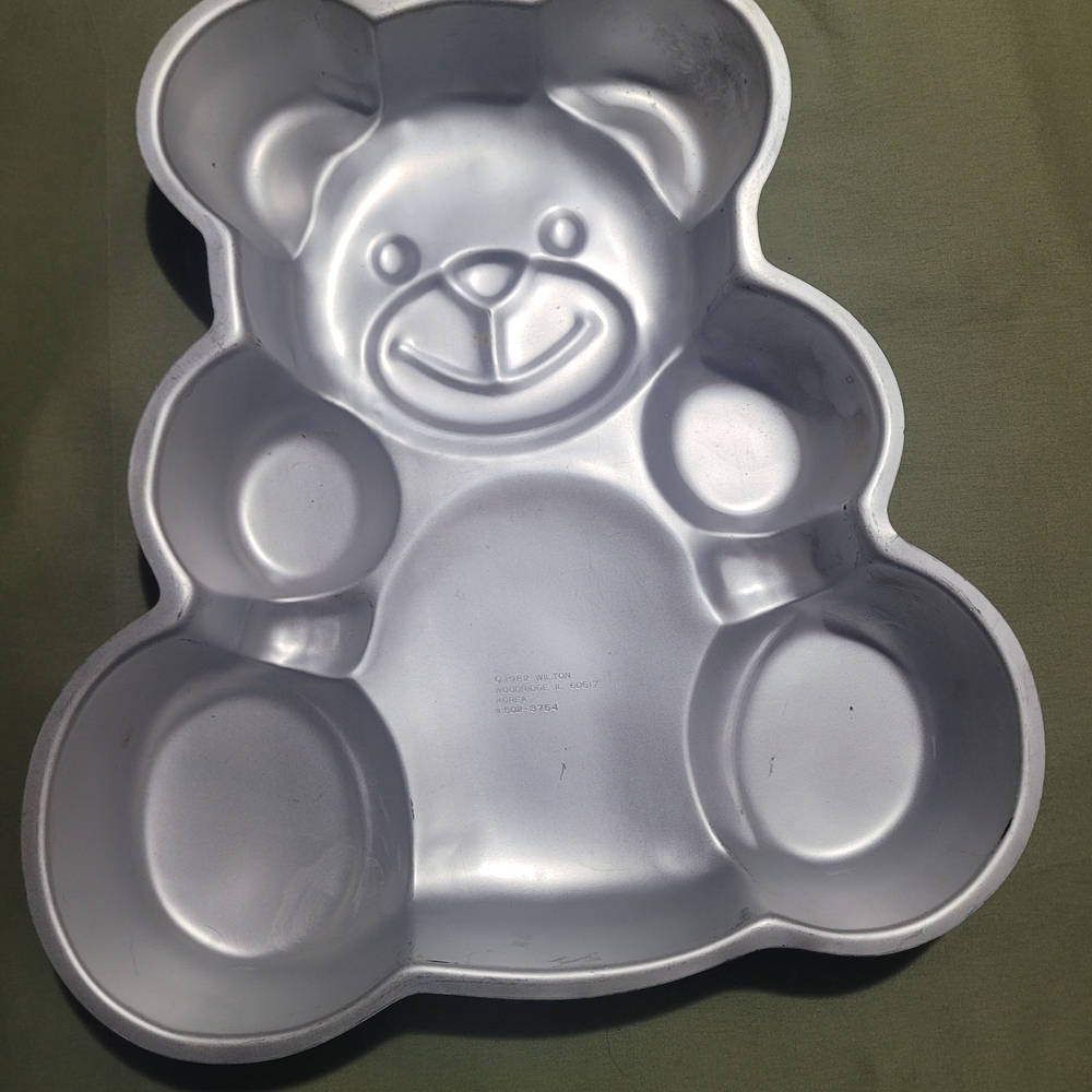 Silver Teddy Bear Cake Pan